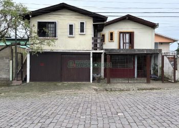 Casa com 68m², 2 dormitórios, 1 vaga, no bairro Esplanada em Caxias do Sul para Alugar