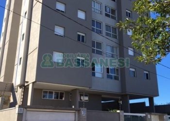 Apartamento com 92m², 3 dormitórios, 1 vaga, no bairro Madureira em Caxias do Sul para Alugar