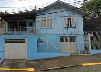 Casa com 150m², 3 dormitórios, no bairro Cristo Redentor em Caxias do Sul para Comprar