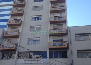 Apto Mobiliado com 92m², 3 dormitórios, 1 vaga, no bairro Centro em Caxias do Sul para Alugar