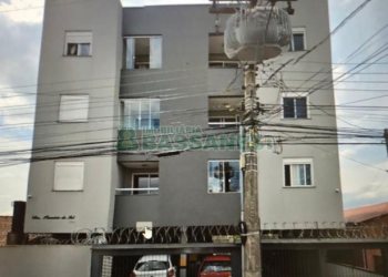 Apartamento com 53m², 2 dormitórios, 1 vaga, no bairro Fatima em Caxias do Sul para Alugar