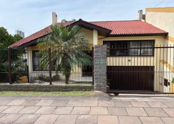 Casa com 383m², 4 dormitórios, 2 vagas, no bairro Bela Vista em Caxias do Sul para Comprar