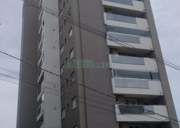 Apartamento com 81m², 2 dormitórios, 1 vaga, no bairro Petrópolis em Caxias do Sul para Comprar