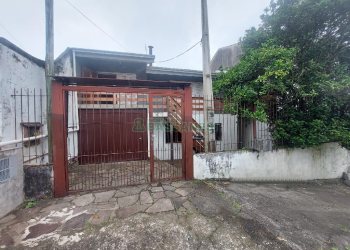 Casa com 90m², 3 dormitórios, 2 vagas, no bairro Santa Corona em Caxias do Sul para Alugar