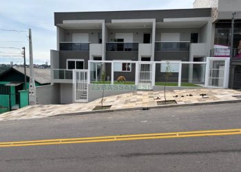 Casa com 110m², 2 dormitórios, 2 vagas, no bairro Esplanada em Caxias do Sul para Alugar ou Comprar