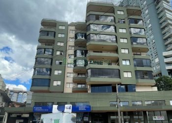 Apartamento com 85m², 2 dormitórios, 1 vaga, no bairro São Leopoldo em Caxias do Sul para Comprar