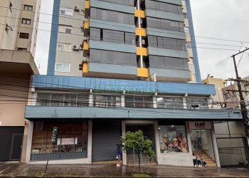 Loja com 235m², 1 vaga, no bairro Pio X em Caxias do Sul para Comprar