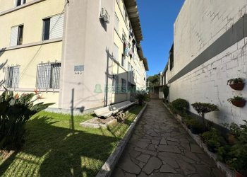 Apartamento com 54m², 2 dormitórios, 1 vaga, no bairro São José em Caxias do Sul para Comprar