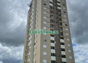 Apartamento com 55m², 2 dormitórios, 2 vagas, no bairro Panazzolo em Caxias do Sul para Alugar ou Comprar