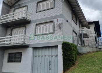 Apartamento com 96m², 2 dormitórios, 4 vagas, no bairro Cinqüentenário em Caxias do Sul para Comprar