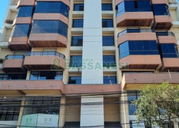 Apartamento com 160m², 3 dormitórios, 1 vaga, no bairro Centro em Caxias do Sul para Comprar