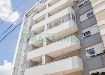 Apto Mobiliado com 63m², 2 dormitórios, 2 vagas, no bairro Petrópolis em Caxias do Sul para Alugar