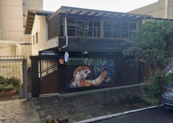 Kitinete com 40m², no bairro Centro em Caxias do Sul para Alugar