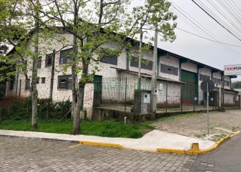 Pavilhão com 770m², 1 vaga, no bairro Marechal Floriano em Caxias do Sul para Alugar